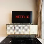 The Rixx Lovely Apartment@D1/Pool/Gym/Netflix